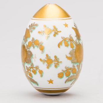 PÄÄSIÄISMUNA, posliinia. Venäjä, 1800-luku.