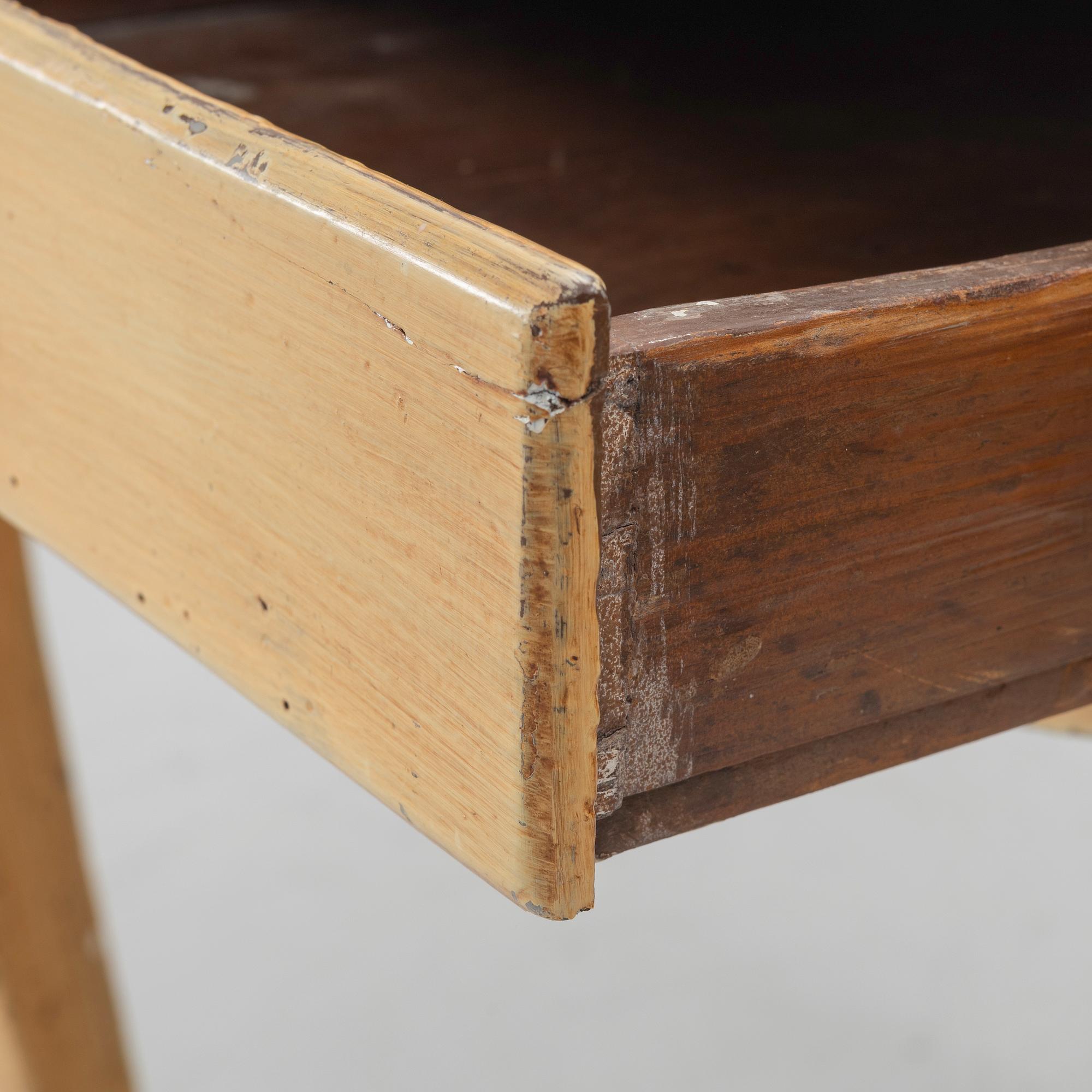 Skrivbord, rokokostil, 1700/1800-tal.