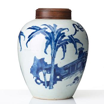 A blue and white Transitional jar, 17th Century.