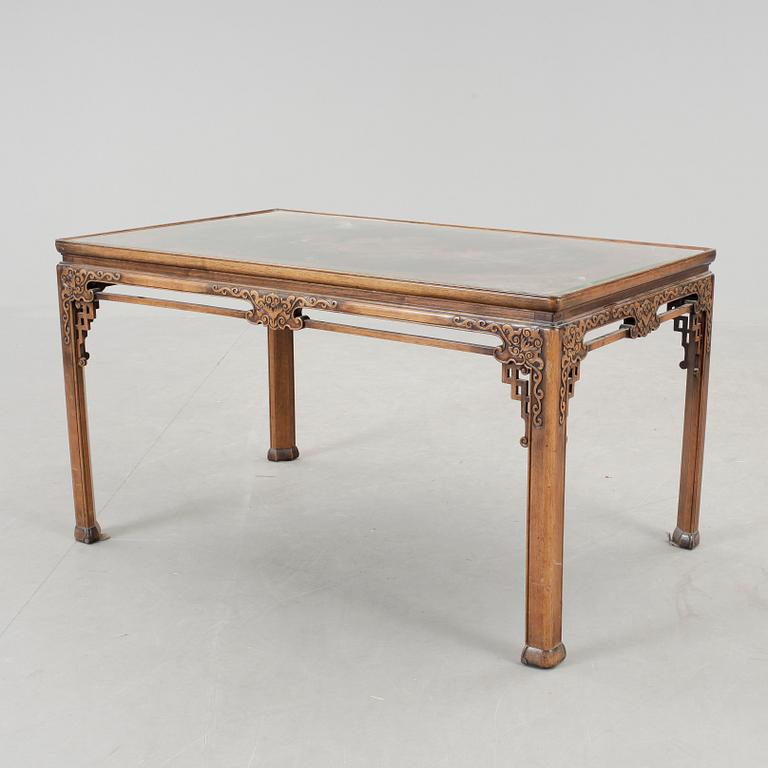 SOFFBORD, Kinesiserande stil, 1900-tal.