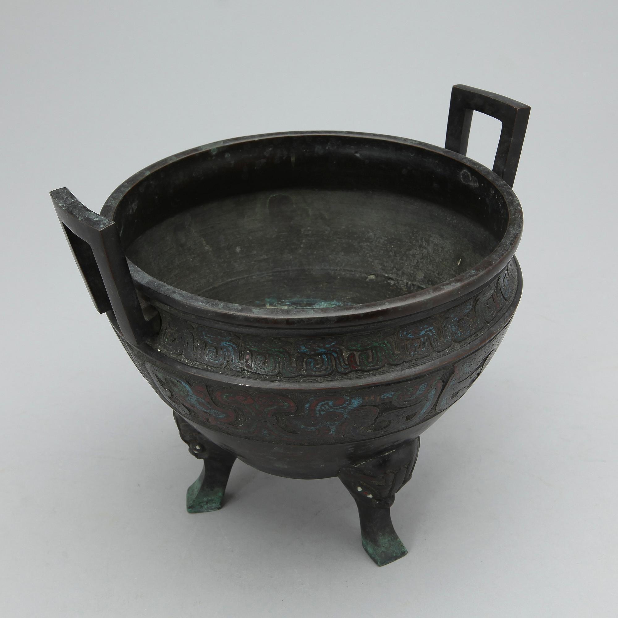 URNA, brons, Sydostasien, 1900-tal.