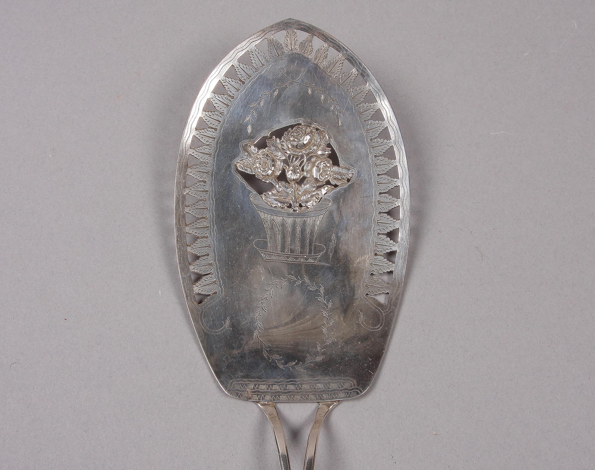 UPPLÄGGNINGSBESTICK, 7 st, silver. 1800/1900-tal.