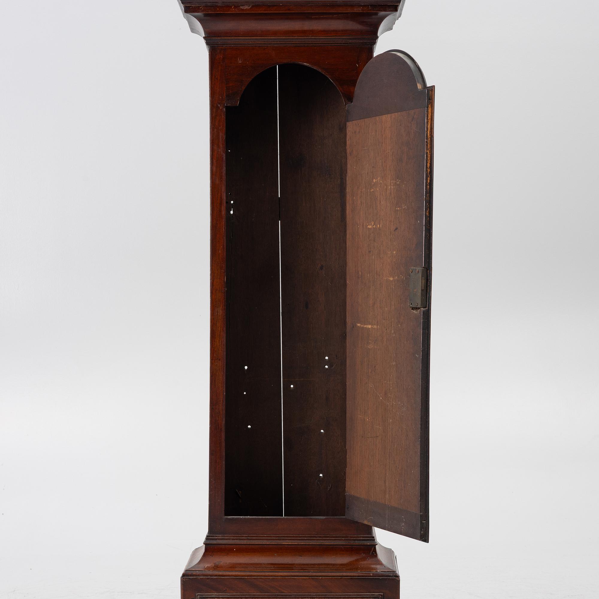 Longcase clock, 19th century, England.