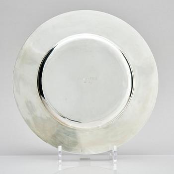 Victor Mossberg, a set of twelve silver plates, Stockholm, 1953-55.