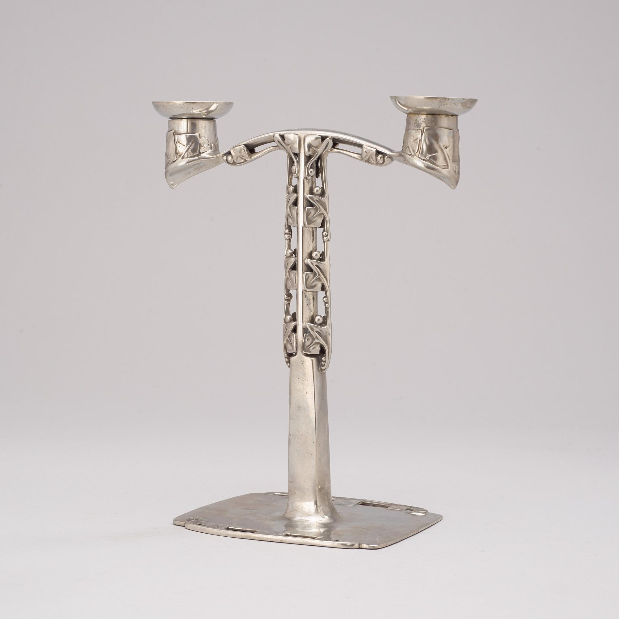 ARCHIBALD KNOX tillskriven, kandelaber "Tudric", Liberty & Co, Arts & Crafts, England.