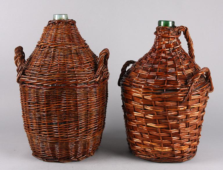 FLASKOR, 2 st, glas, 1800/1900-tal.