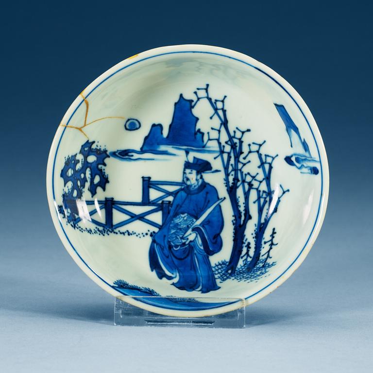 A blue and white Transitional 'Ling Ling' bowl, 17th Century.