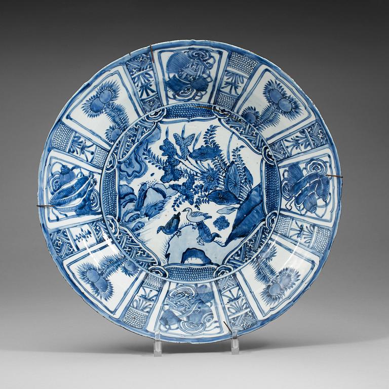 A large blue and white kraak charger, Ming dynasty, Wanli (1572-1620).