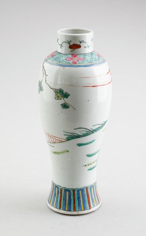 VAS, porslin, Kina, 1800-/1900-tal.