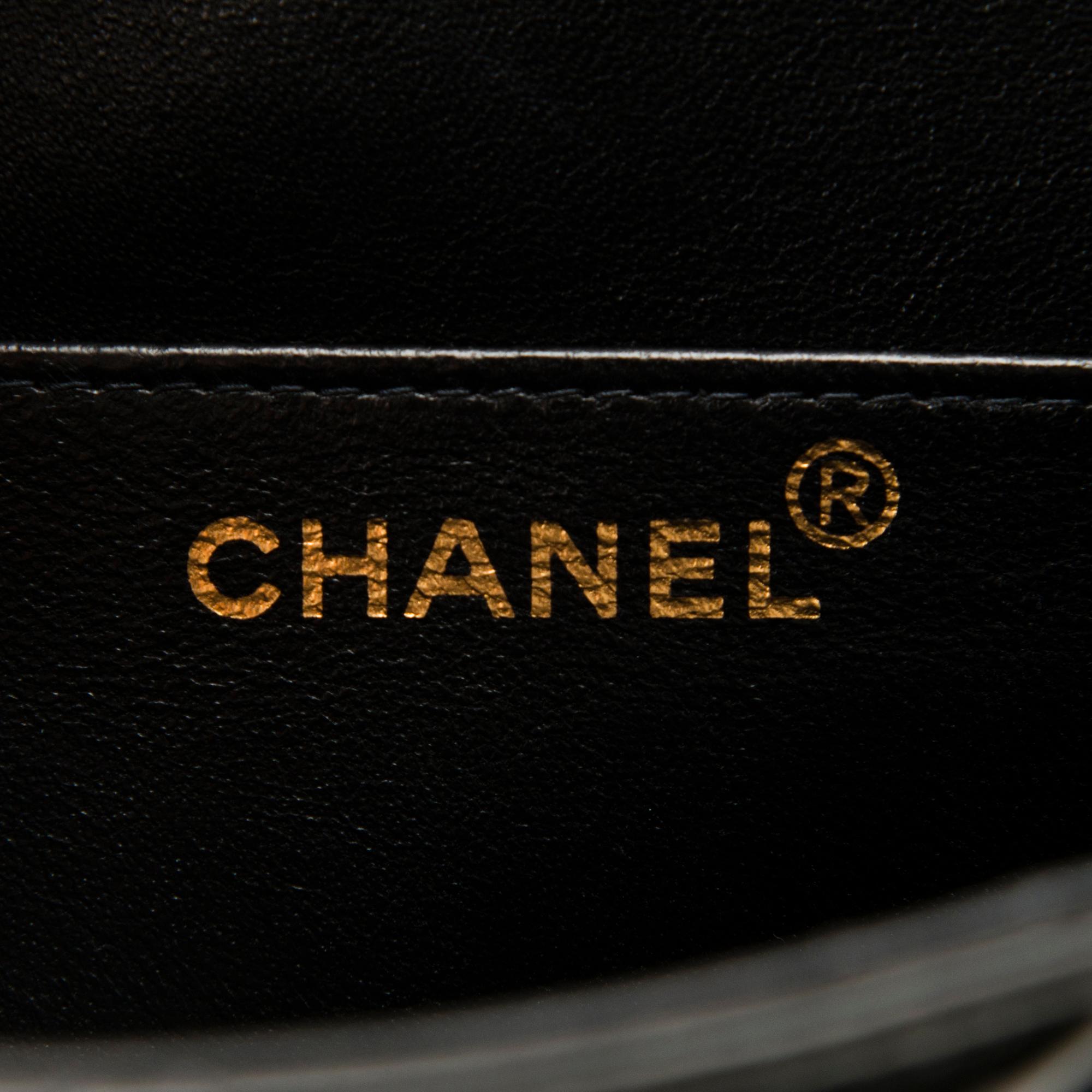 CHANEL, SALKKU.