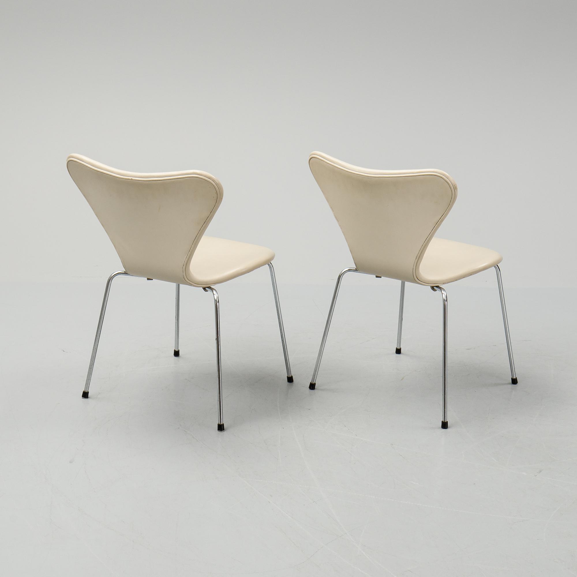 Arne Jacobsen, stolar, 6 st, "Sjuan", Fritz Hansen, Danmark.