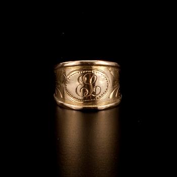 RING, 18K guld. Otydliga stämplar. Sverige 1800-talets senare häft. Vikt 2,8 g.