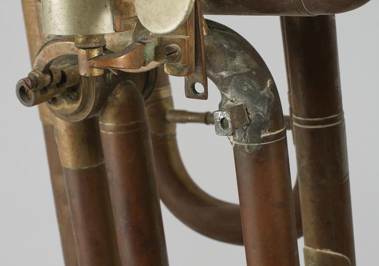 BLÅSINSTRUMENT, 1900-talets första hälft.