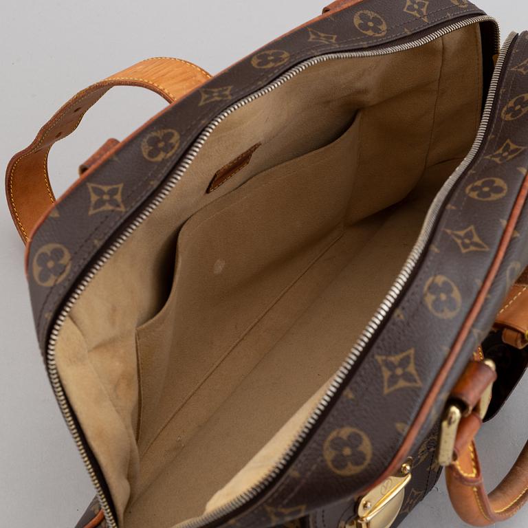 Louis Vuitton, a monogram canvas handbag.