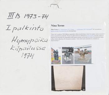 Nina Terno, reliefi, Kaksi hevosta.
