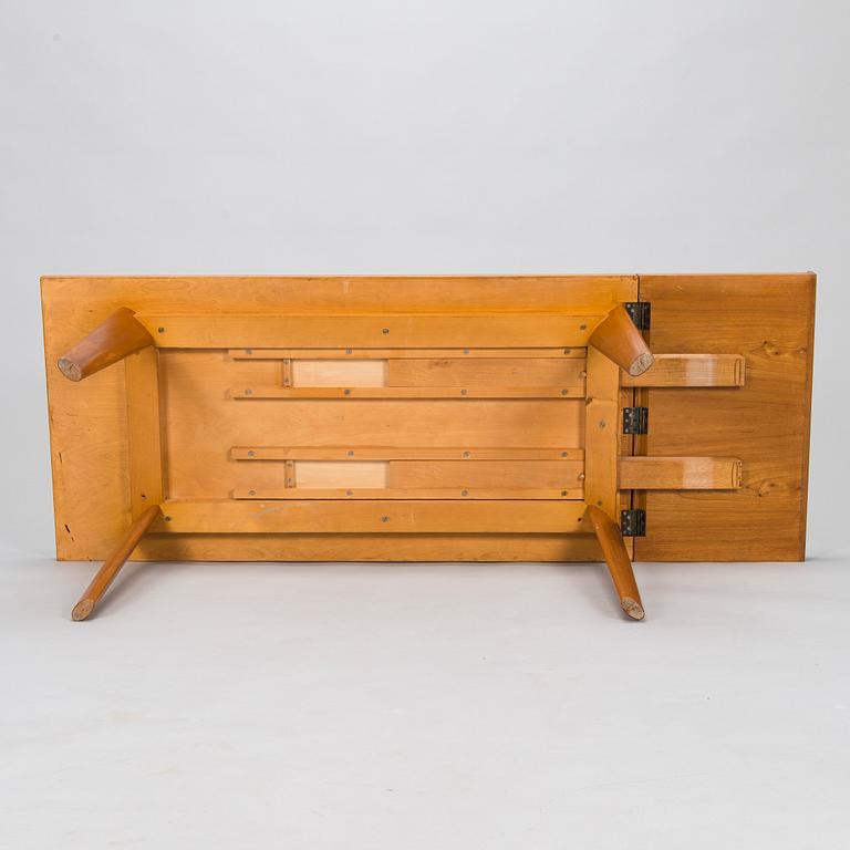 Marianne Boman-Schleutker, A mid 20th century coffee table, Oy Boman Ab, Finland.