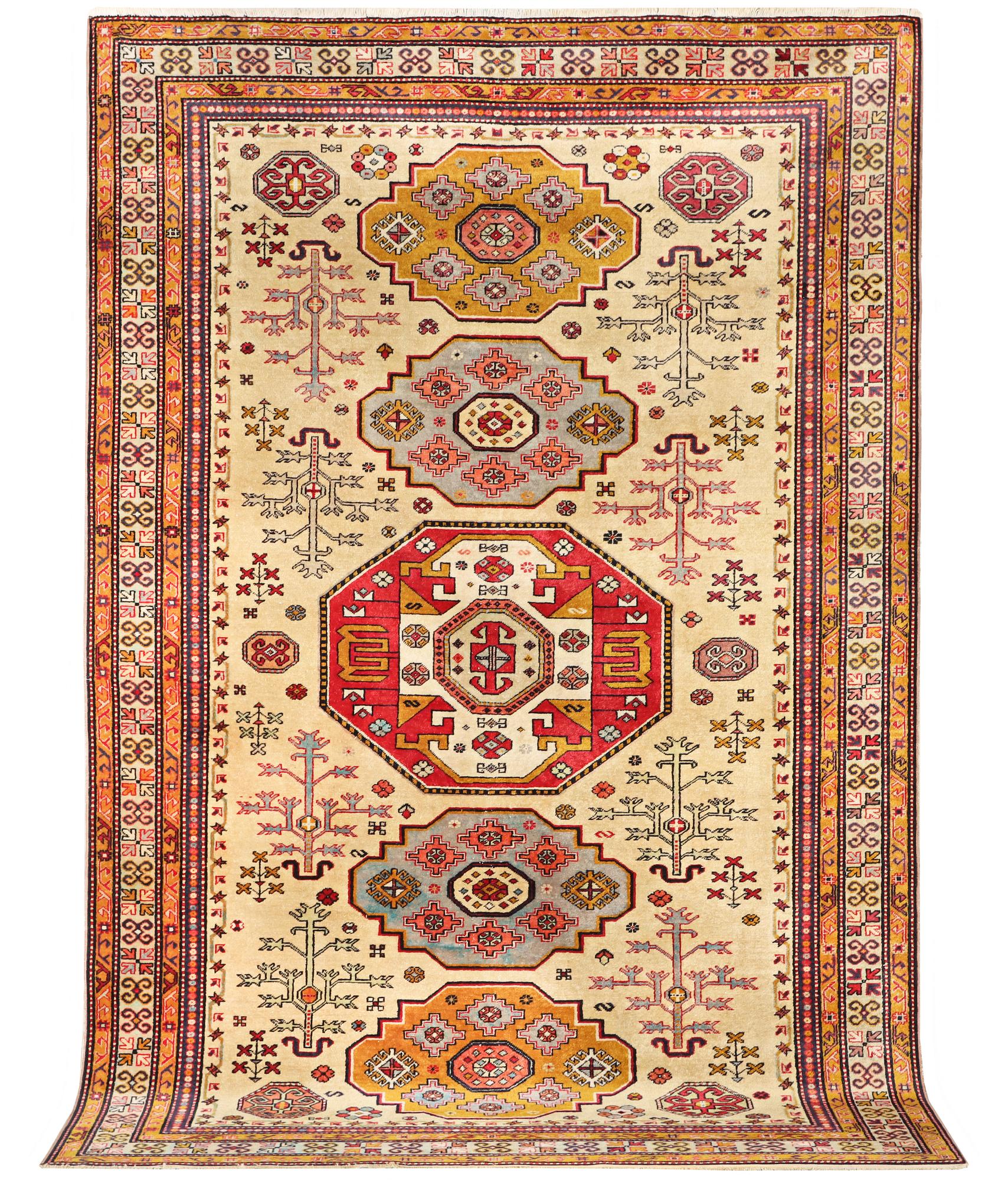 An Ardebil carpet, c. 310 x 192 cm.