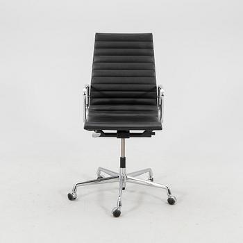 Charles & Ray Eames, skrivbordsstol, "Aluminium group", modell EA 119, Vitra 2010-tal.