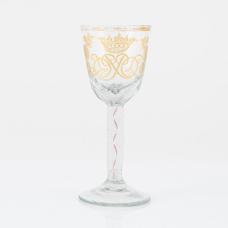 An engraved wine glass possibly from Göteborgs glasbruk, 18th century.