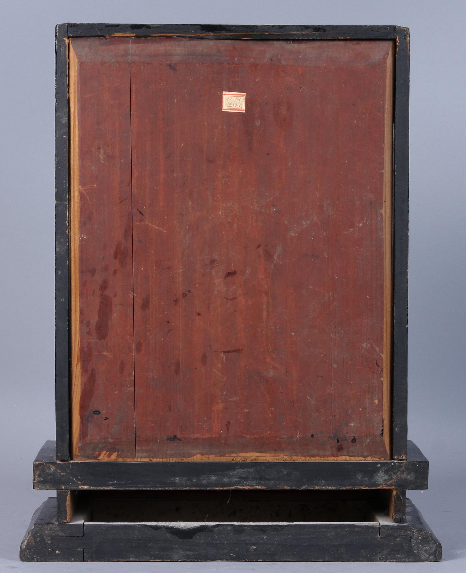 MINIATYRSKÅP, orientaliskt, 1900-talets början.