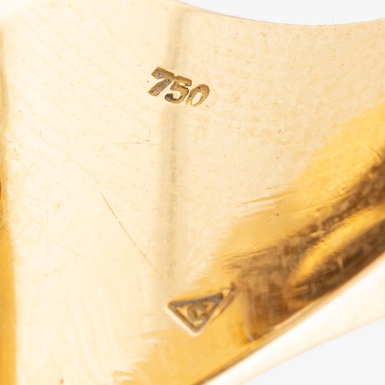 Ring 18K gold with smoky quartz, circa 1970s.