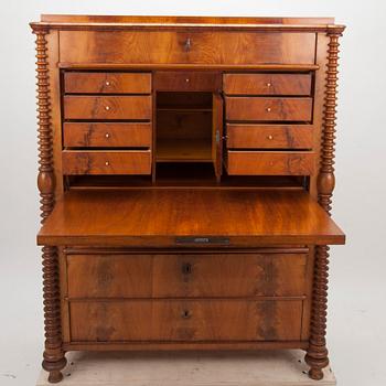 CHIFFONJÉ, biedermeier, 1800-talets senare hälft.