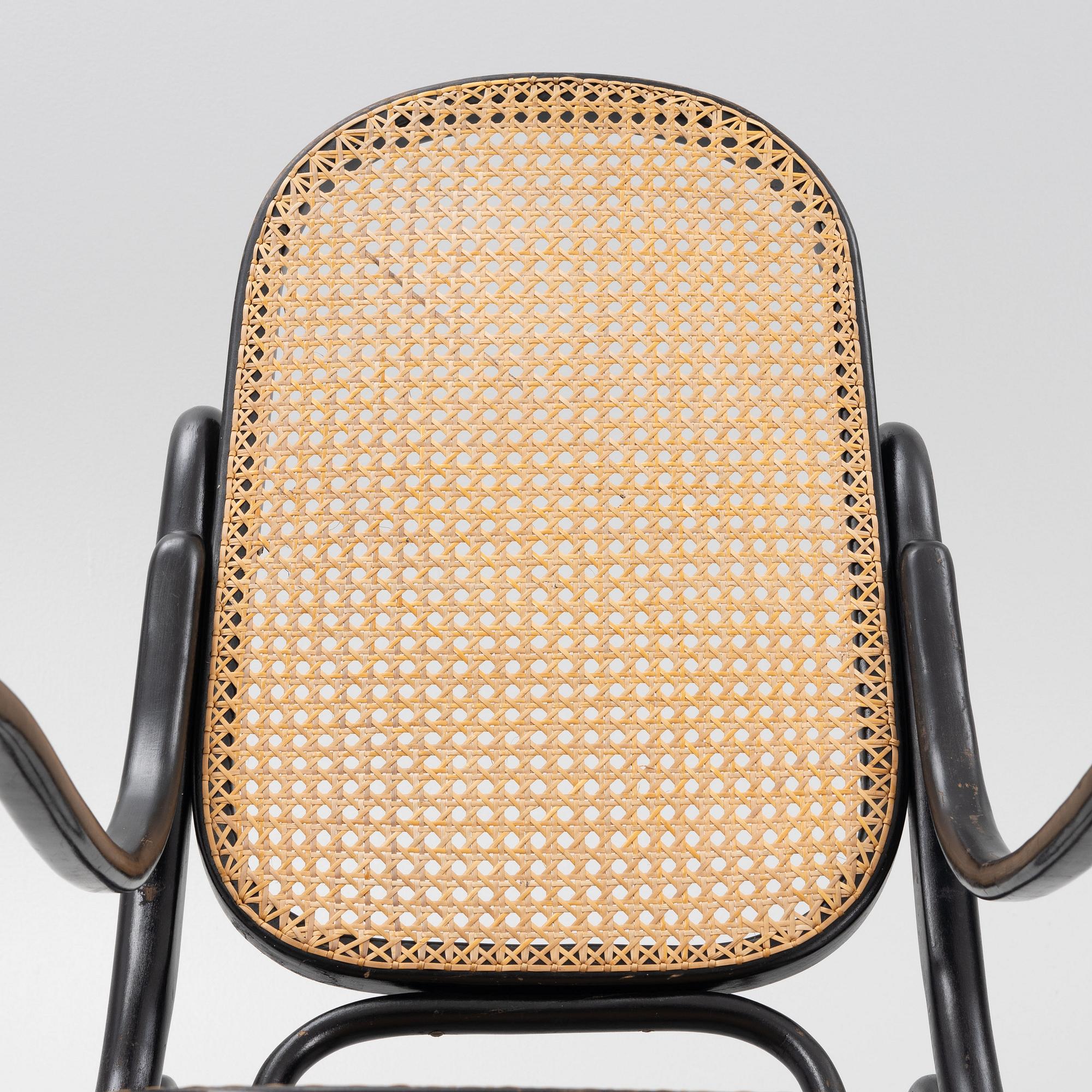 A rocking chair, possibly Thonet, early 20th century.