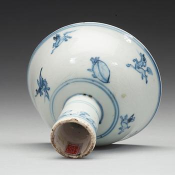 A blue and white stemcup, Ming dynasty, Wanli (1572-1620).