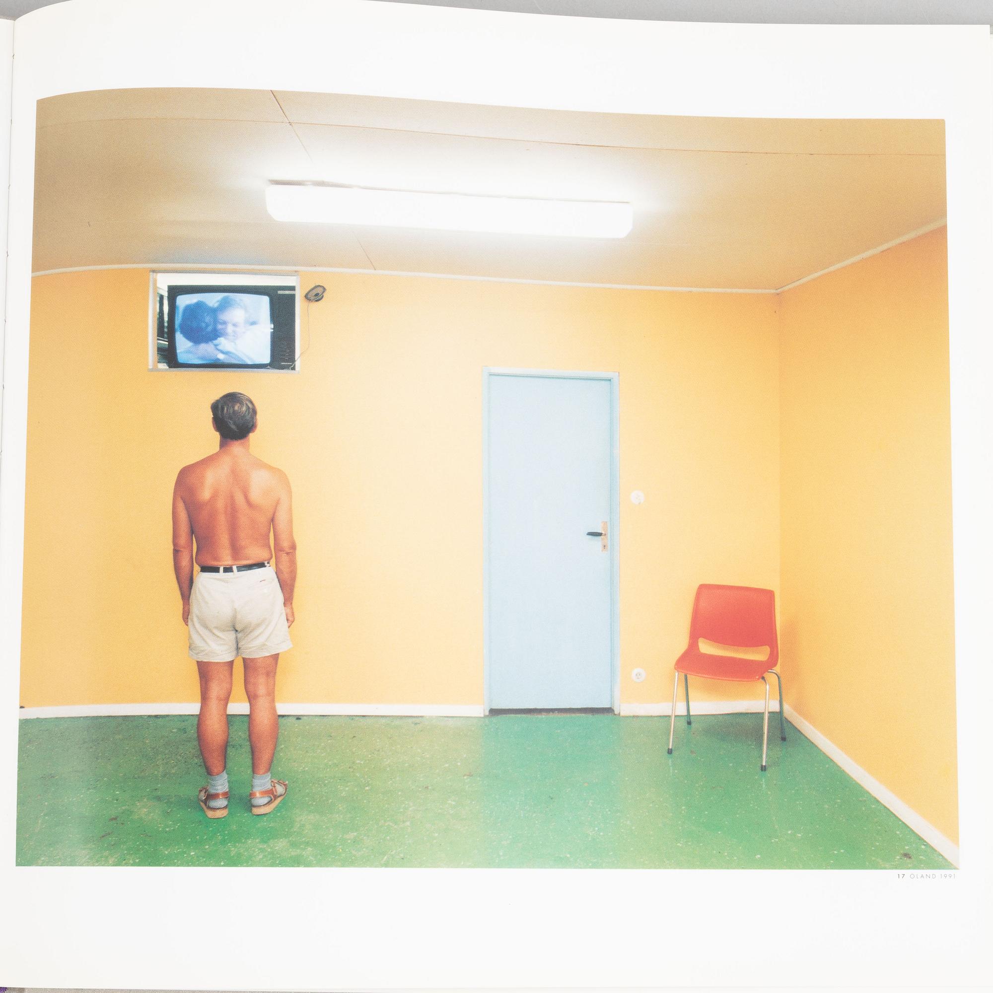 Lars Tunbjörk, bok "Landet utom sig", 1993.