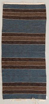 MATTA, rölakan, 1900-talets mitt/andra hälft. Ca 184 x 83 cm.