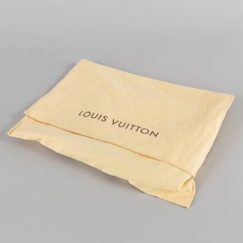 HALSDUK, Louis Vuitton.