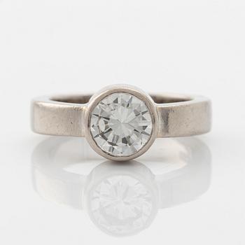 Ring, vitguld med briljantslipad diamant 1,56 ct.