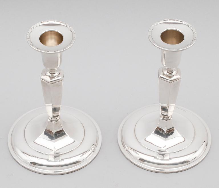 LJUSSTAKAR, 1 par, silver, K & EC, Göteborg 1972.