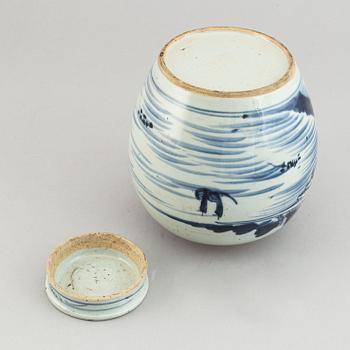 Eleven blue and white porcelain objects, Qing dynasty, 18th-19th century.