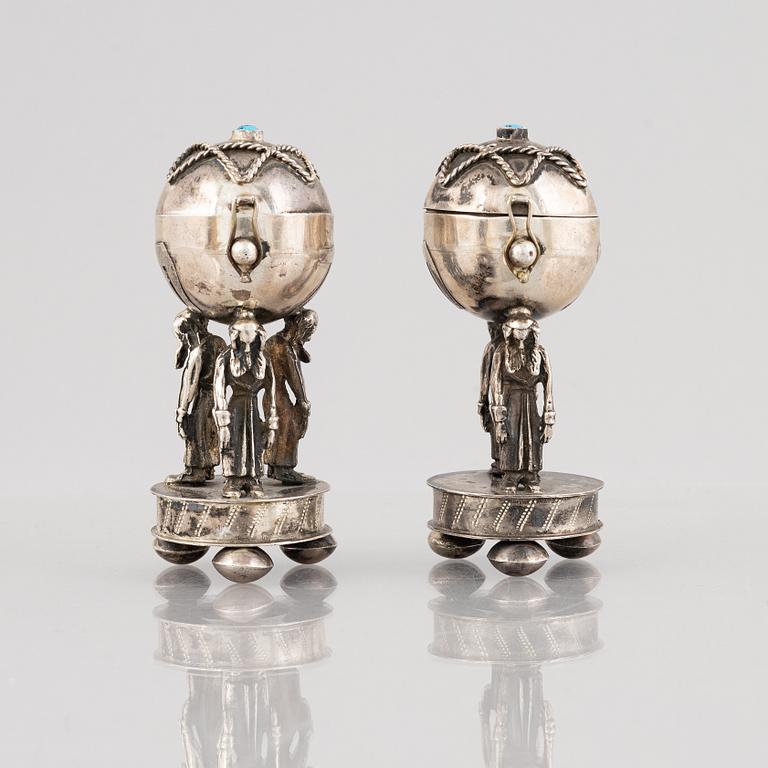 Salt and pepper shakers, a pair, silver, Russia 1884.