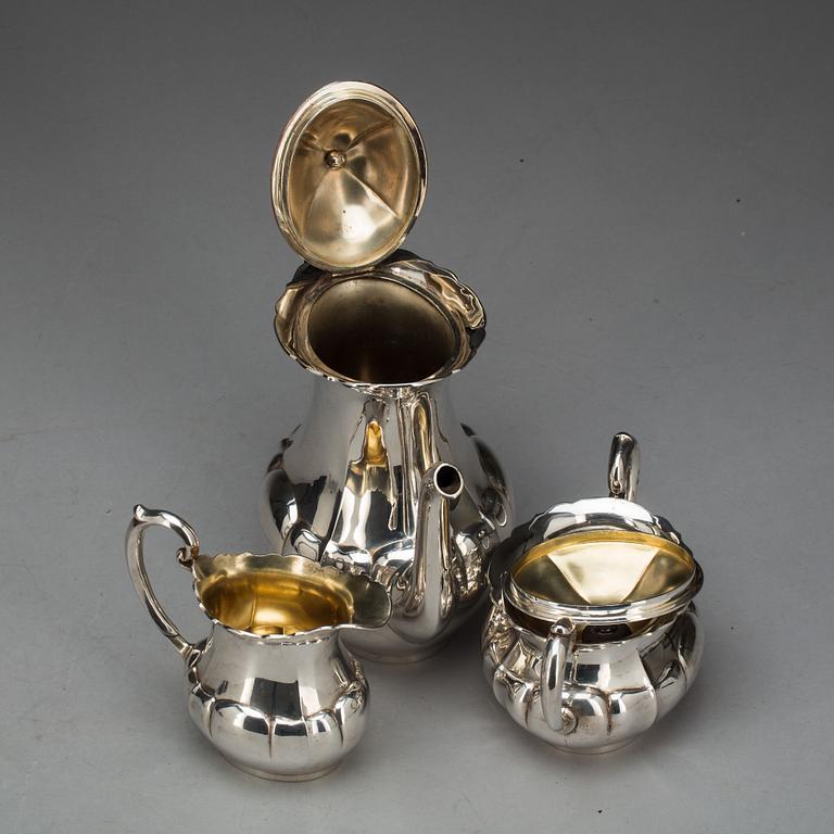 KAFFESERVIS, 3 delar. Silver. J M Johansson, Göteborg 1923, totalt ca 1000 gram.