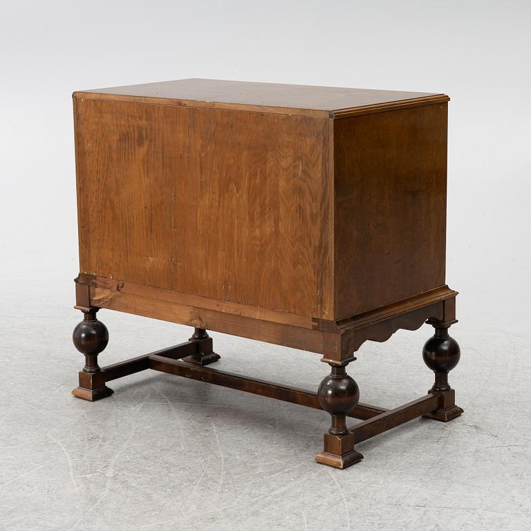 Chest of drawers, Hilding Lundvall AB, Örebro, 1920s/30s.