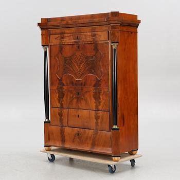 Chiffonjé, Empire, 1800-talets första hälft.