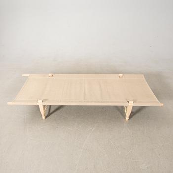 Ole Gjerløv-Knudsen, daybed model "OGK", Skovshoved Møbelfabrik, Denmark, second half of the 20th century.