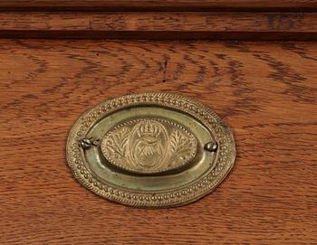 SKRIVSKÅP, senbarock, Småland, 1700-tal.