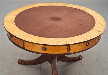 KARUSELLBORD. Empire, 1800-tal.