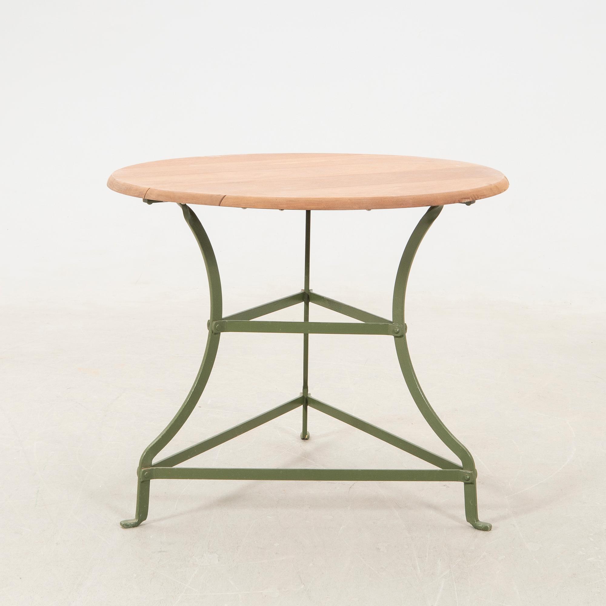 Garden table, "café table" Hope 2000s.