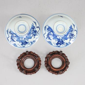 A pair of blue and white bowls, Qingdynasty, circa 1900.