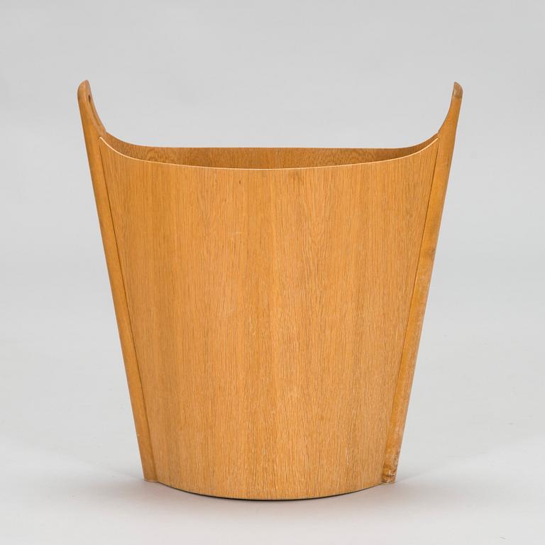 Einar Barnes, a 'Skandi' waste paper basket, SAROY, Salon Radiolaatikko Oy, Finland 1960s-70s.