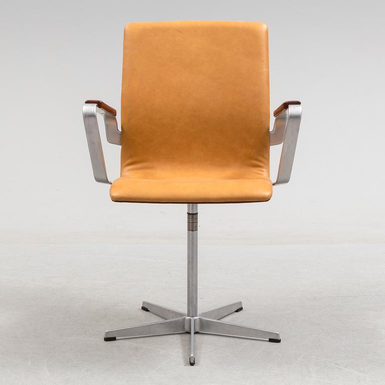 An office chair by Arne Jacobsen, 'Oxford low', Fritz Hansen, 21st Century.