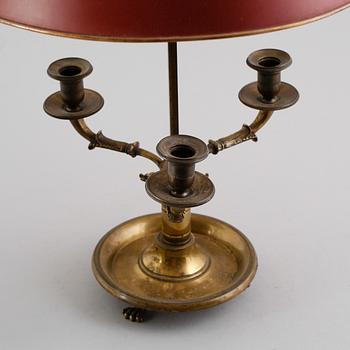 BOUILOTTELAMPA, mässing, empirestil, 1900-talets första hälft.
