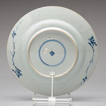 A group of six blue and white dishes, Qing dynasty, Kangxi (1662-1722).