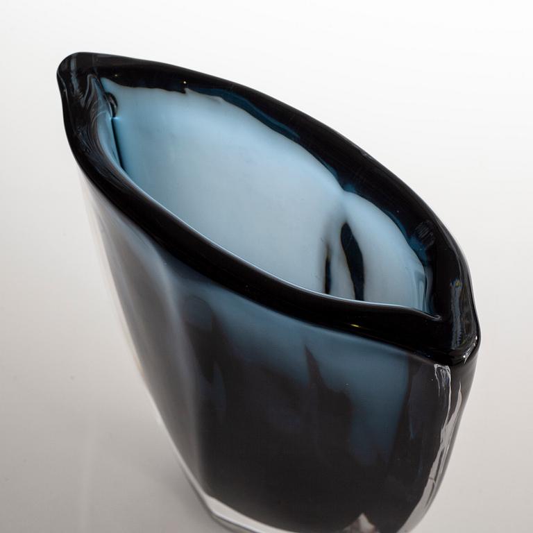 NILS LANDBERG, vas, glas, Orrefors, signerad och daterad 1963.