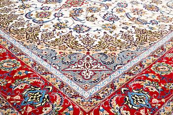 A carpet, old Esfahan, ca 310 x 204 cm.