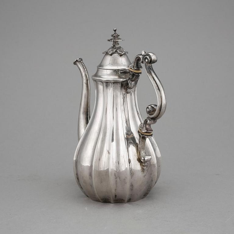 KANNA, silver, Gustaf Möllenborg Feron, Stockholm, 1852? Vikt ca 509g.
